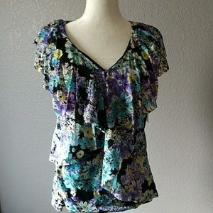 V neck sleeveless blouse